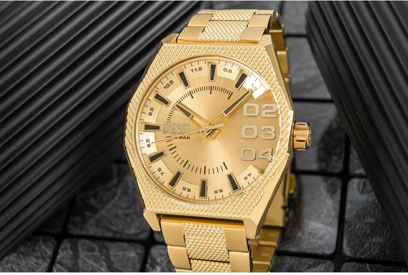 Orë dore për meshkuj DIESEL, të arta