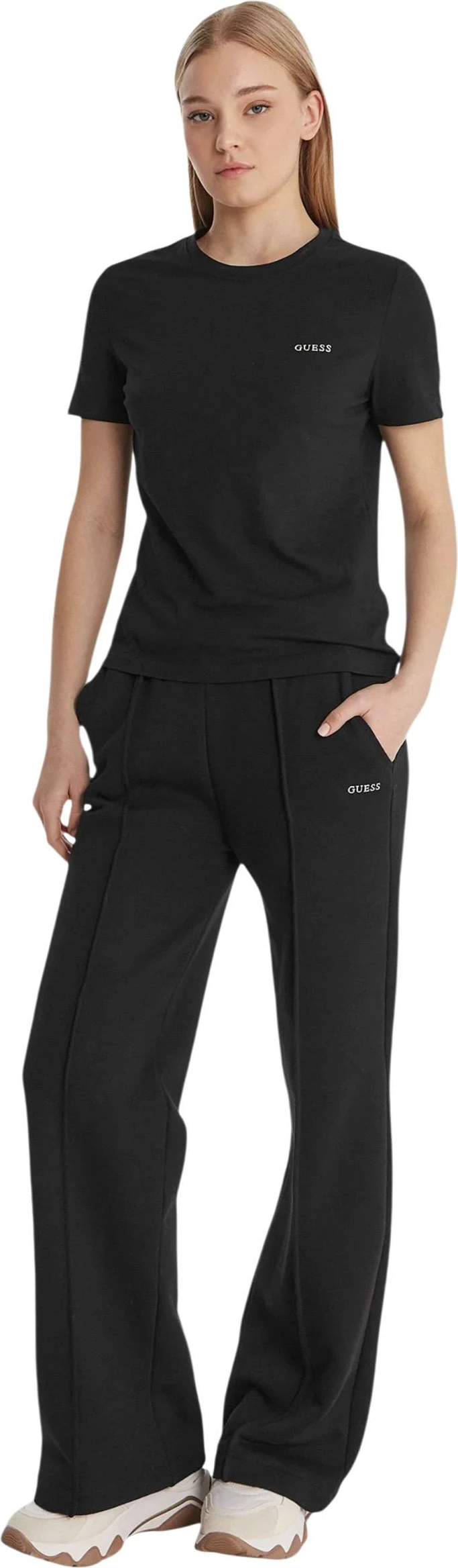 Maicë për femra Guess Active Tracey CN SS T-Shirt V6RI07 J1314, e zezë [Madhësia: XXS]