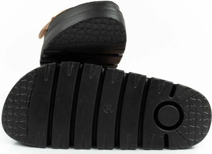 Papuqe femra Lee Cooper LCW-26-35-4462L, të arta [Madhësia: 41]