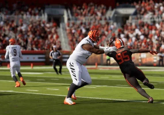 Madden NFL 24 EN Global