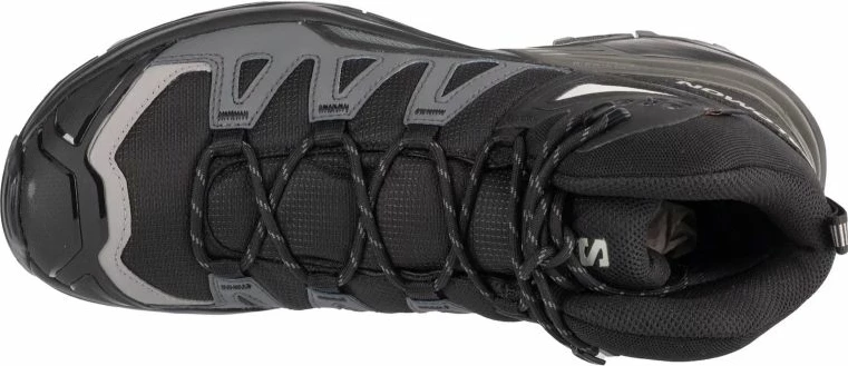 Atlete për meshkuj Salomon, të zeza