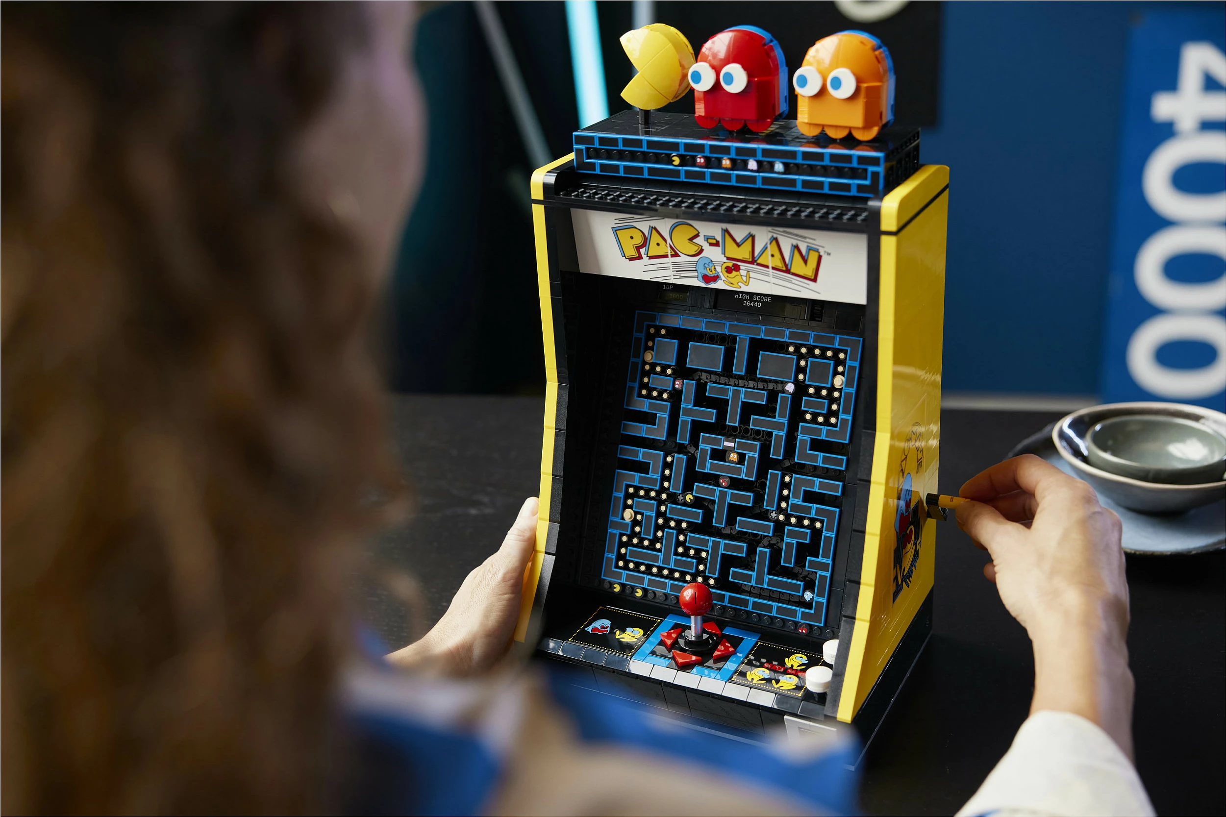 Set ndërtimi LEGO Icons PAC-MAN Arcade 10323, 2651 pjesë, multikolor