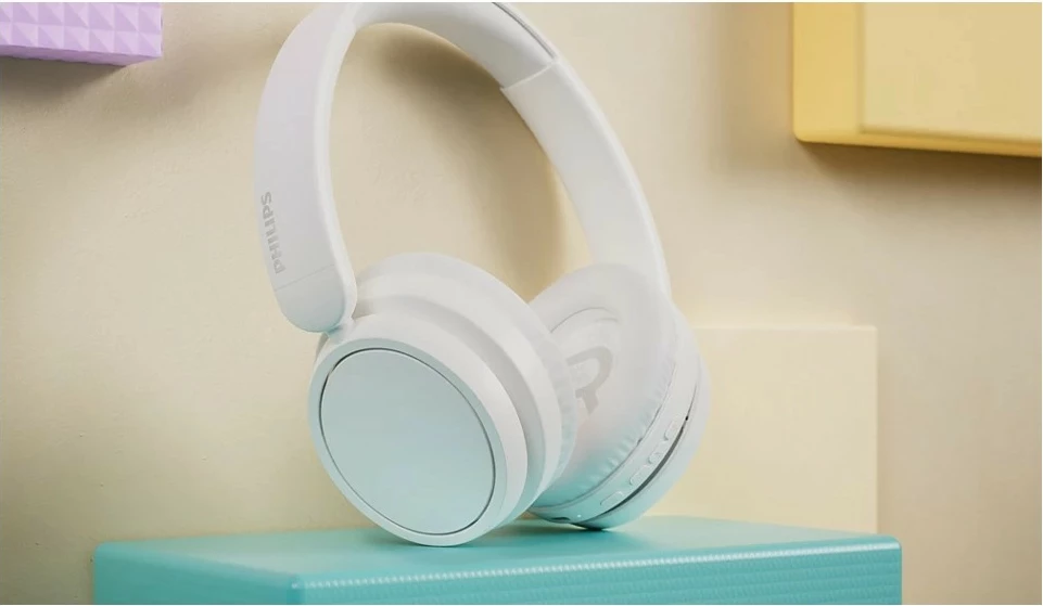 Kufje Philips TAH5209WT/00 me Bluetooth 5.3, over-ear, 65 orë bateri, USB-C, të bardha
