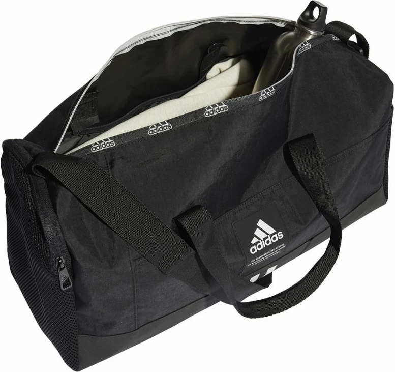 Çanta sportive adidas për të gjithë, e zezë