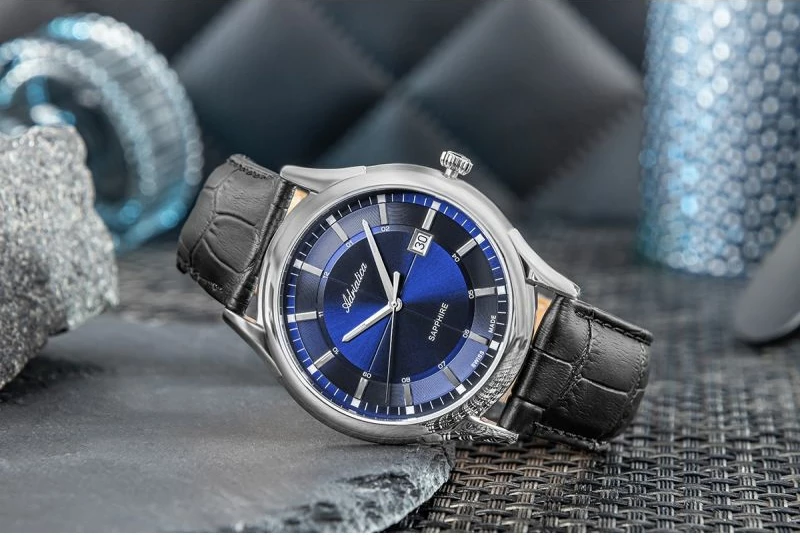 Orë dore për meshkuj Adriatica, e zezë