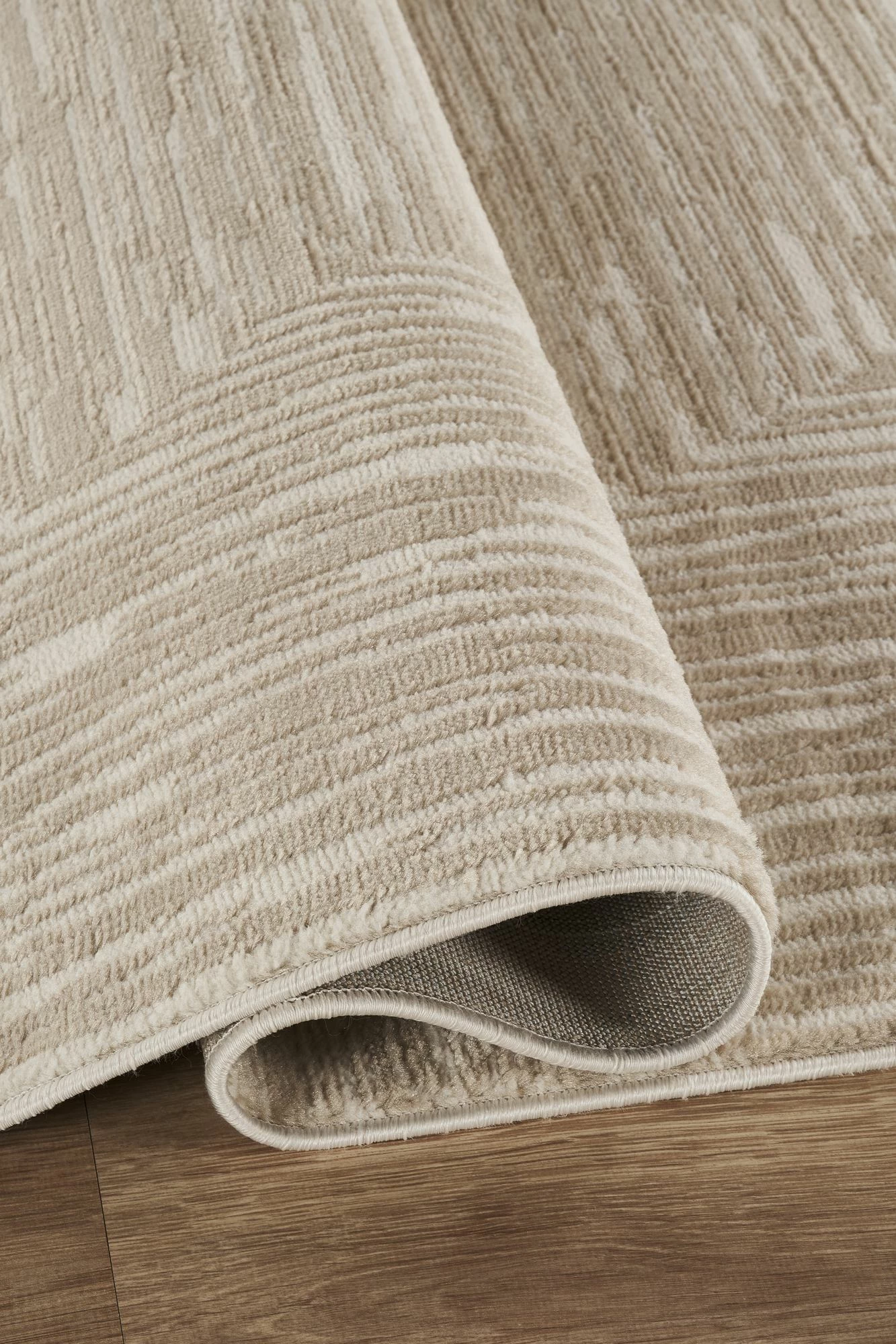 Qilim (200 x 290) Conceptum Hypnose, Marla 2005 - bezhë