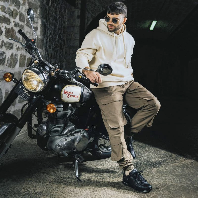 Atlete për meshkuj K-Swiss, të zeza