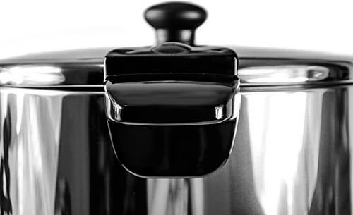 Vluese uji Camry CR 1259, 1650 W, 20 L, argjend / e zezë 