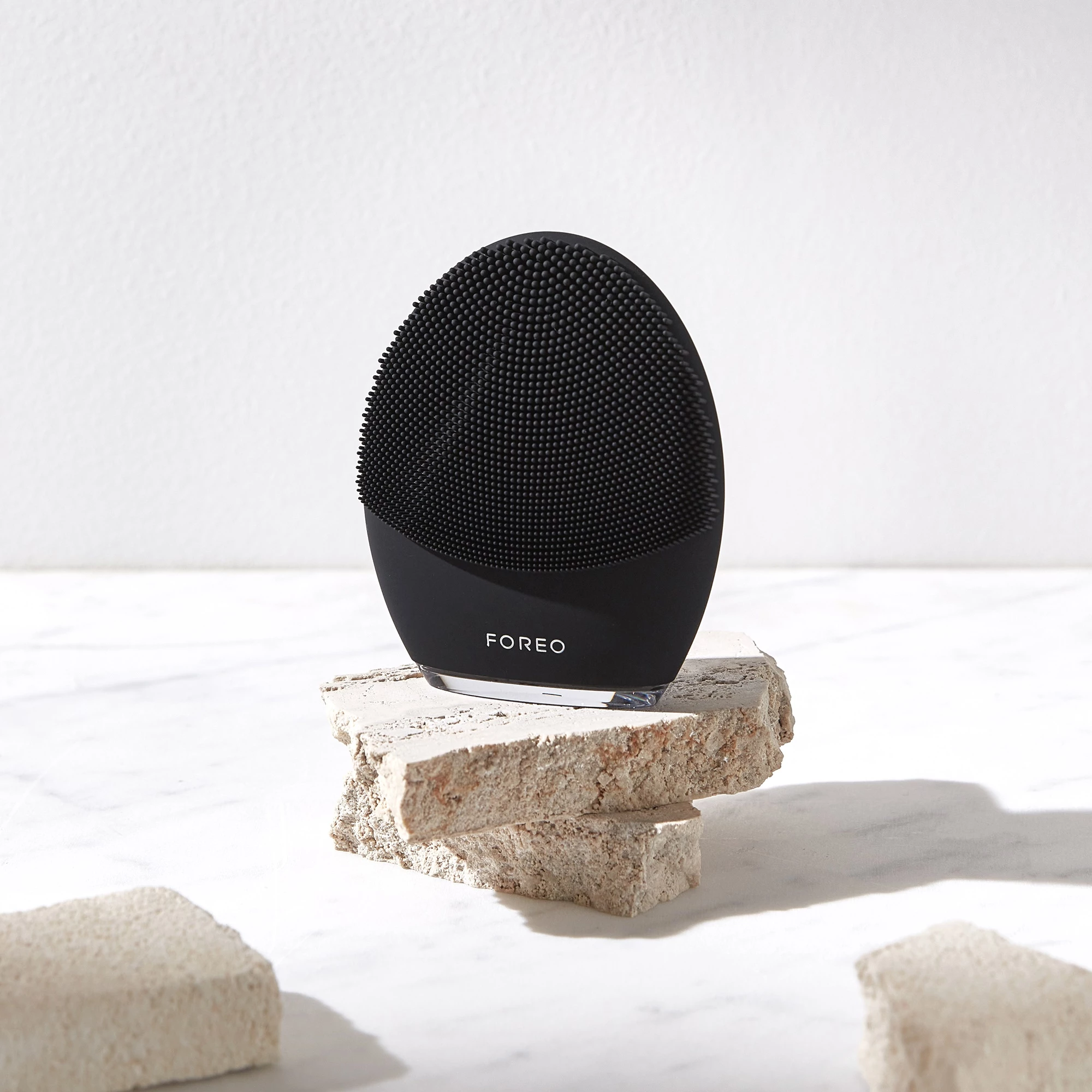 Pajisje pastrimi fytyre Foreo LUNA 3 Men, 16 nivele intensiteti, waterproof, Bluetooth, e zezë