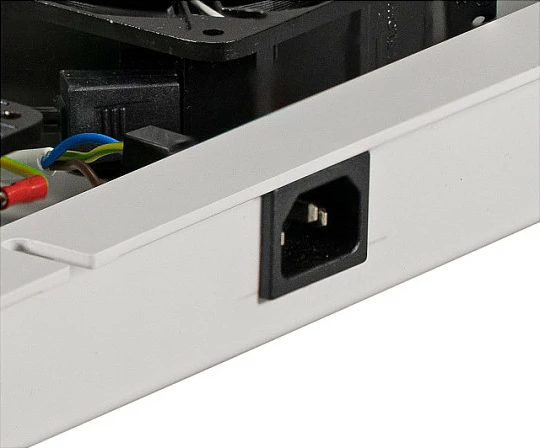 Ventilator i integrum EFB Elektronik, modul me 4 ventilatorë për dollap rrjeti/serveri, RAL9005 i zi