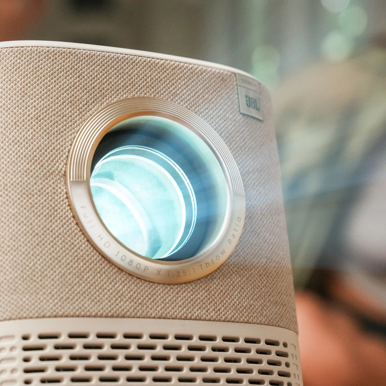 Projektor multimedia Yaber T2 Plus, Full HD 1080p, JBL Speakers, Google TV dongle, Bezhe