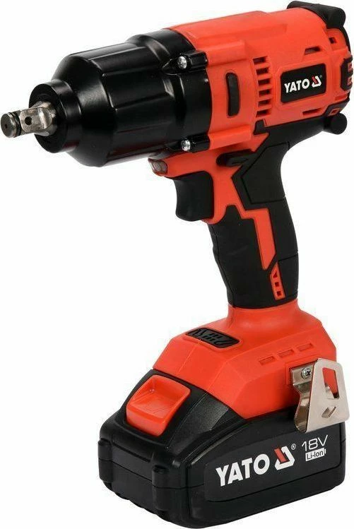 Çelës impakti Yato YT-82806 18 V 1/2\", 700 Nm, bateri 3 Ah, set me karikues + valixhe