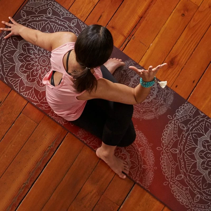 Tapet për yoga Yakimasport, ngjyrë kafe