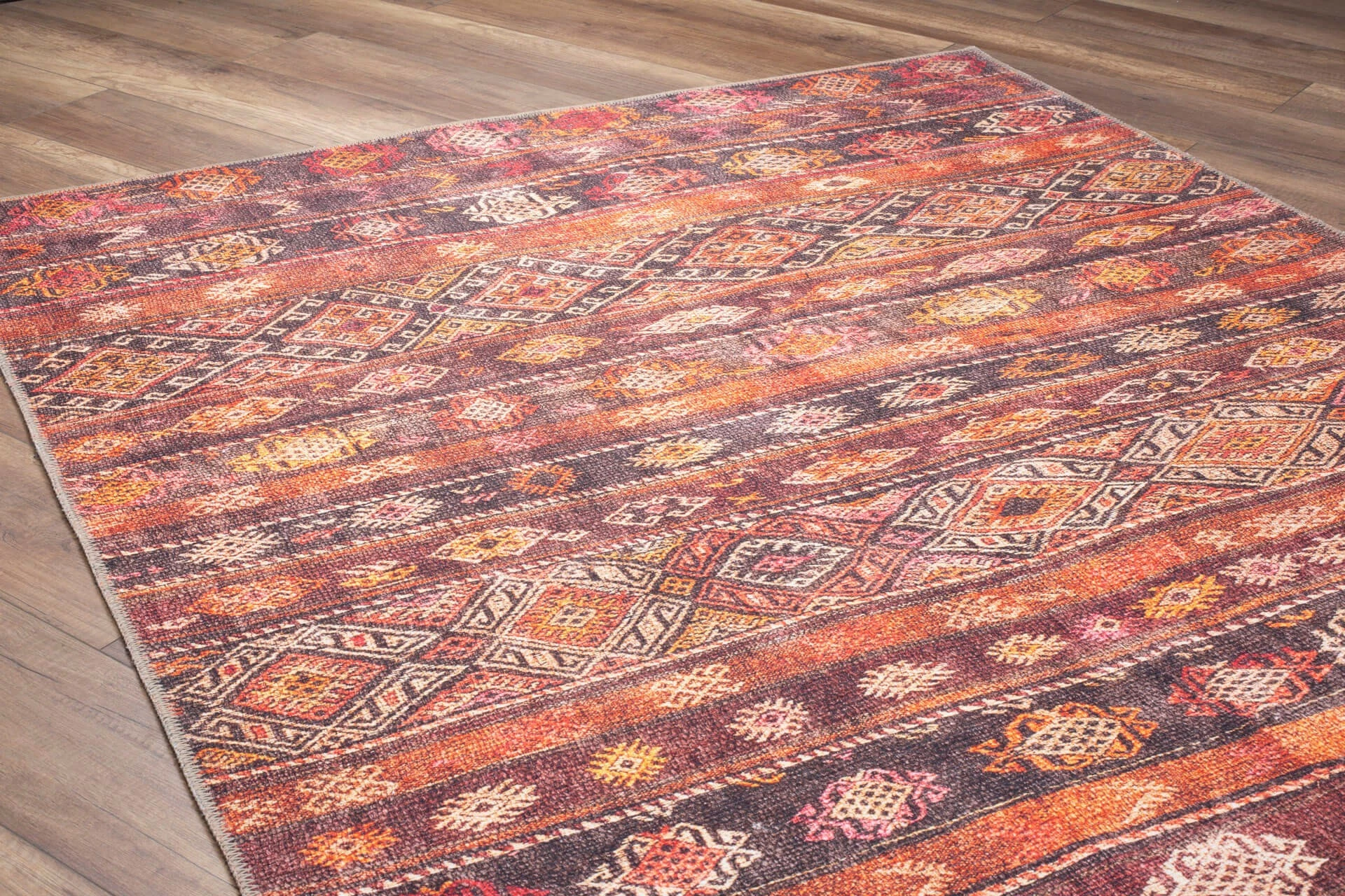Qilim (210 x 310) Conceptum Hypnose, Soul Chenille - i kuq AL 215