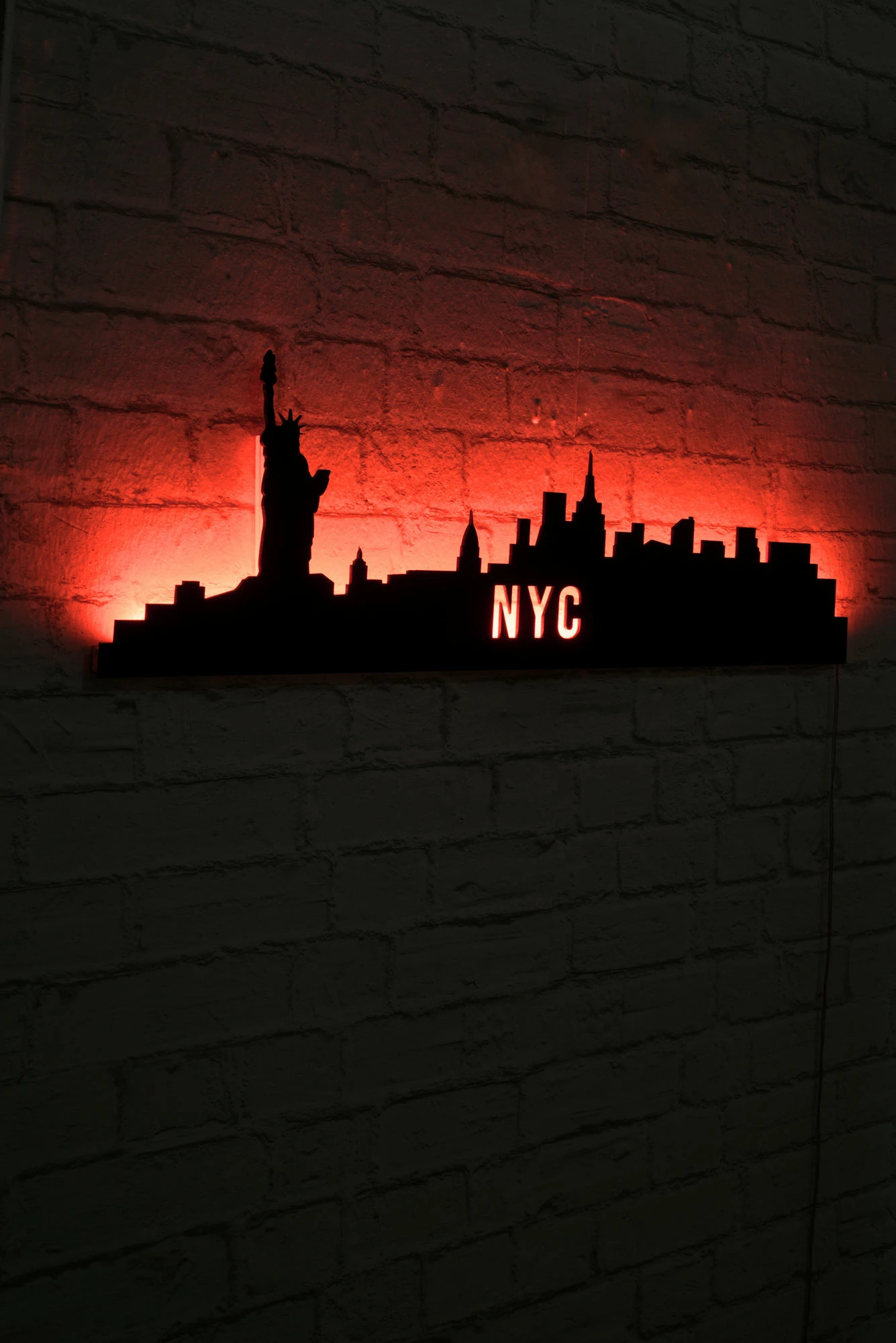 Dritë dekorative LED, silueta NYC, ngjyrë e kuqe