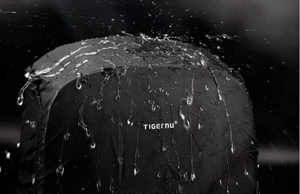 Mbrojtëse shiu për çantë shpine Tigernu T-0013, 20-25L, 30x14x46cm, e zezë