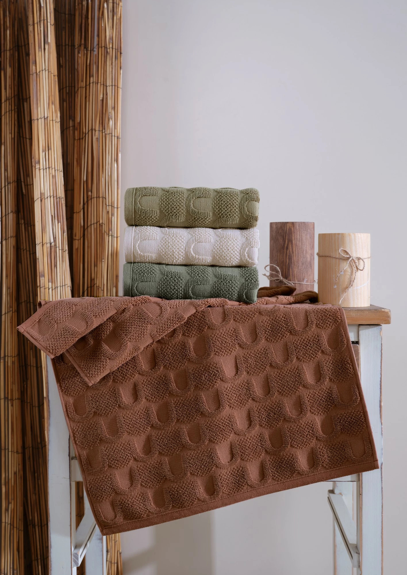 Set peshqirësh për banjo (4 copë), Mijölnir, Ester