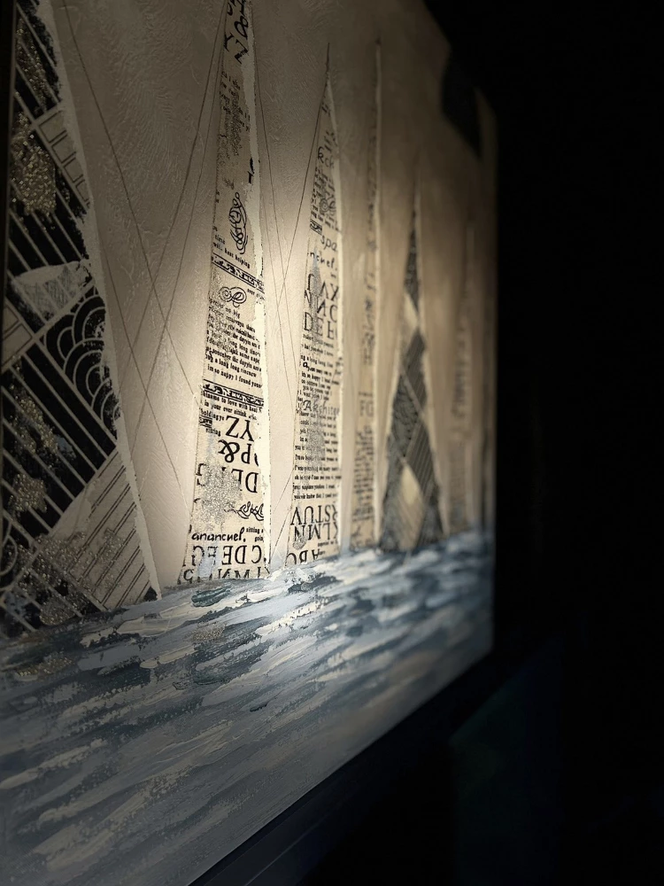 Pikturë dekorative me varka lundruese, kanavacë, shumëngjyrëshe, kornizë druri e zezë, 82x82x5 cm