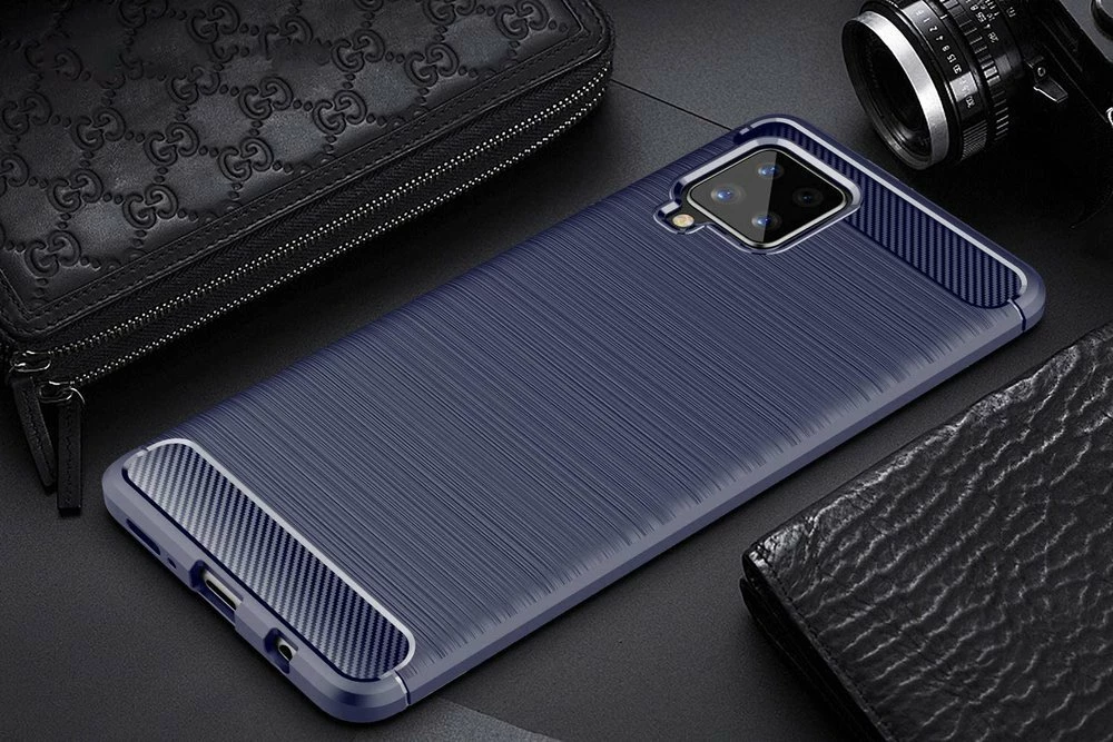 Mbështjellës Hurtel Carbon Case për Samsung Galaxy A42 5G, i zi