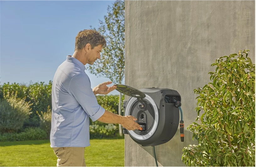 Kuti muri për zorrë GARDENA 18647-20, 40m, automatik, e zezë