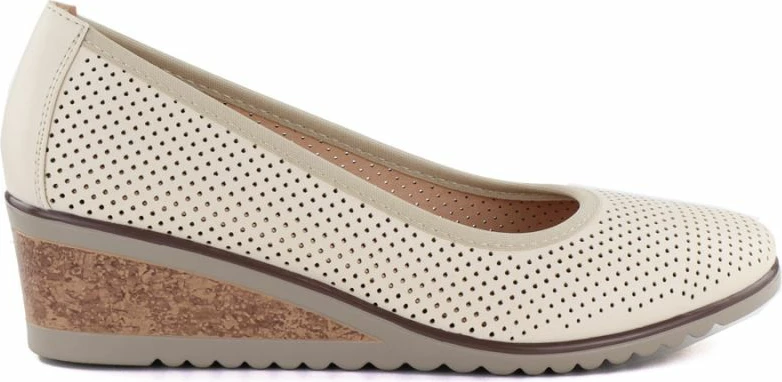 Këpucë me takë të plotë për femra Vinceza 58629, bezhë