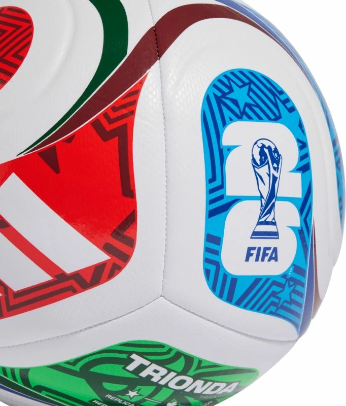 Top futbolli adidas, bardhë [Madhësia: 5]