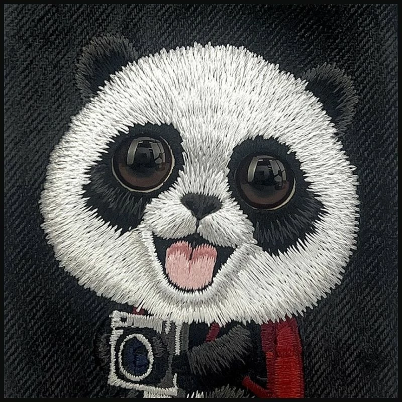 Kutia mbrojtëse Nimmy Big Eyed Pet 2.0 Panda për iPhone 17, e zezë