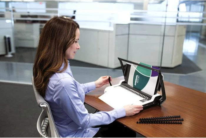 makinë lidhëse dokumentesh Fellowes Starlet 2+ manuale, kapacitet lidhje 120 fletë, shpinë plastike 16 mm, bardhë/zezë