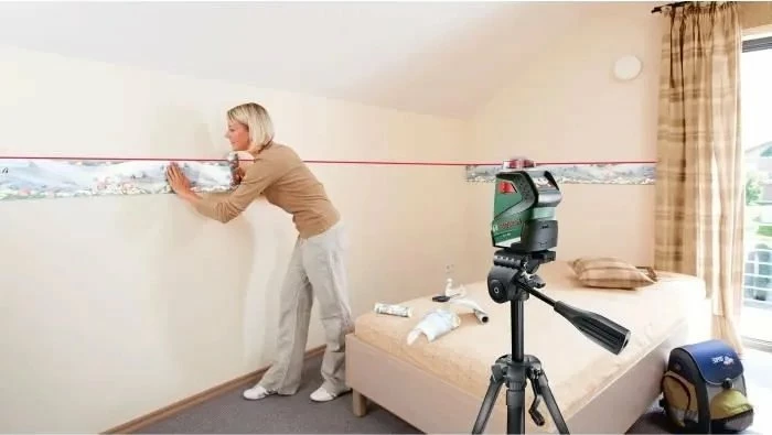 Laser nivelues Bosch UniversalLevel 360, rreze 24 m, set me tripod TT150UNI, gjelbër/zi