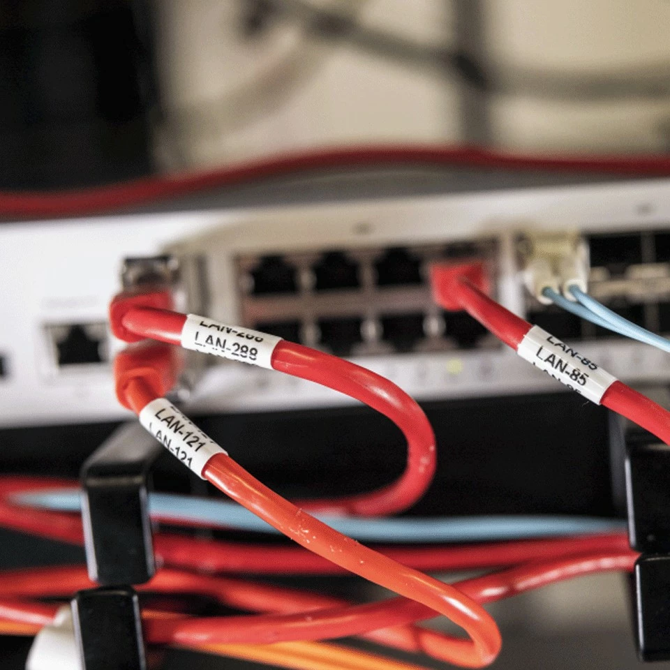 Printer etiketa Brother PT-E310BTVP, QWERTZ, HSE/TZe, 180 x 180 DPI, Wired & Wireless