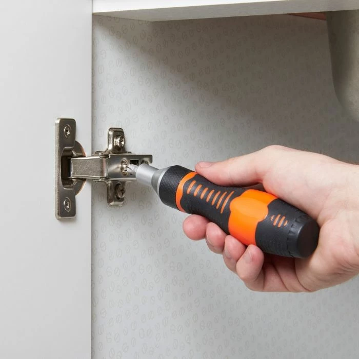 Set veglash VONHAUS 15/176, 104 copë, kasë me organizim, portokalli/zi