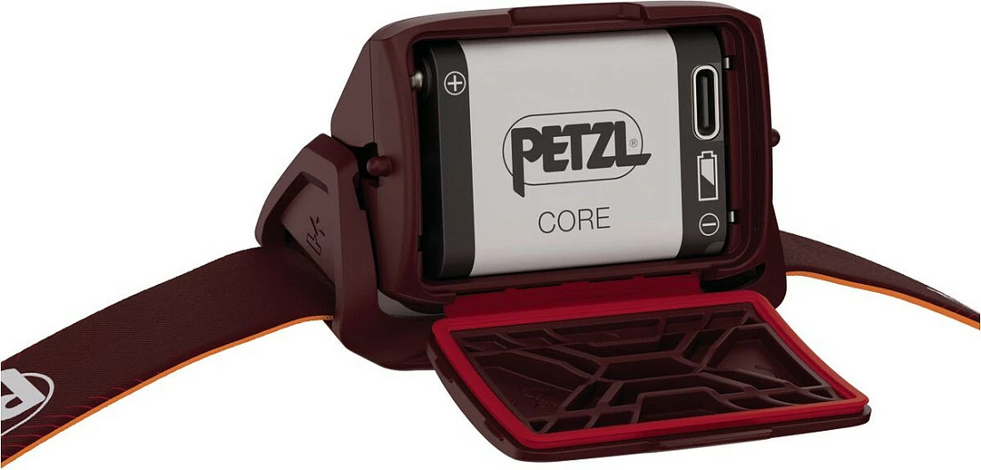 Lampë koke Petzl ACTIK CORE, 625 lm, USB e rikarikueshme, IPX4, e gjelbër