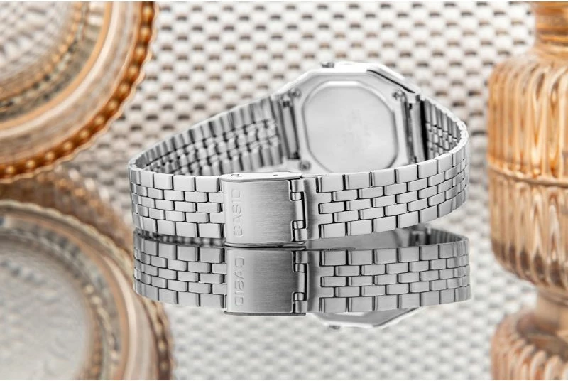 Orë dore digjitale për femra CASIO, argjend