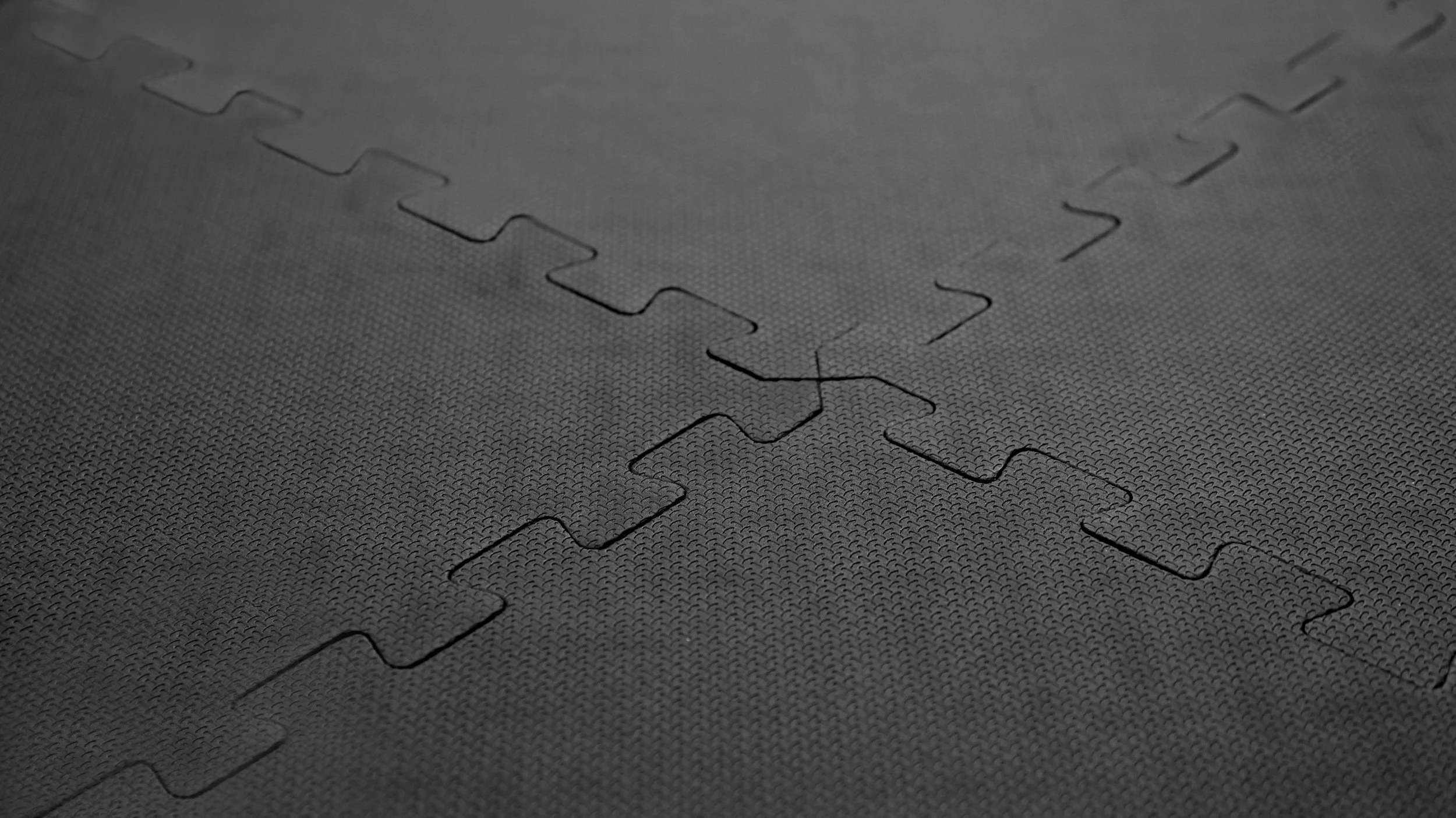 Mat trajnimi modular puzzle Zipro 62x62cm, 12mm, 4 copë, e zezë