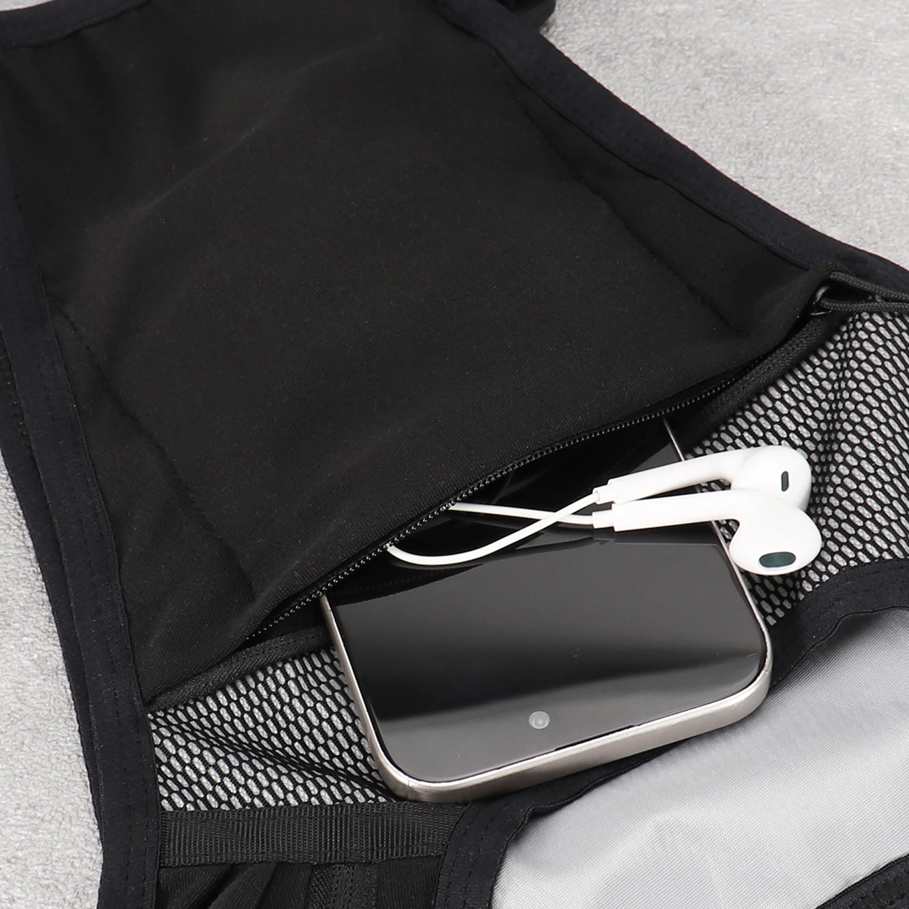 Jelek reflektues sportiv Wozinsky WKDB1, poliestër, 150g, i zi