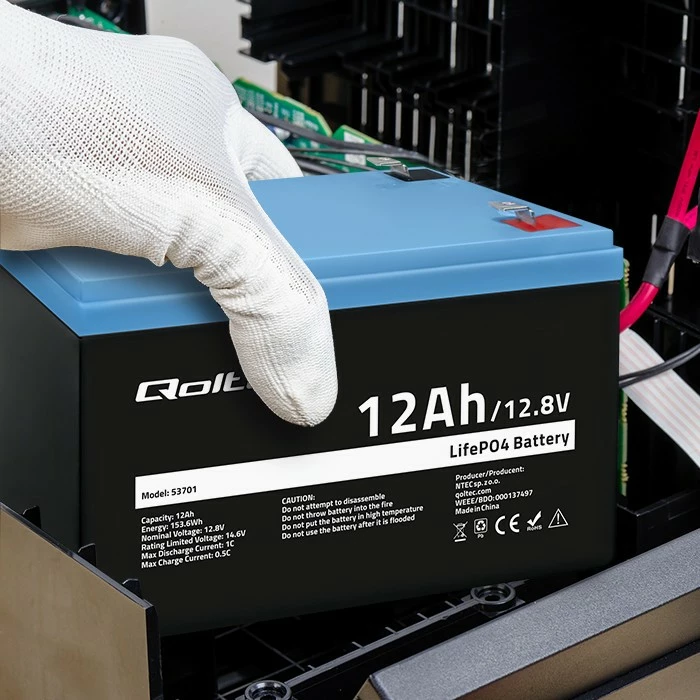 Bateri LiFePO4 Qoltec 53701, 12.8V, 12Ah, 153.6Wh, me BMS