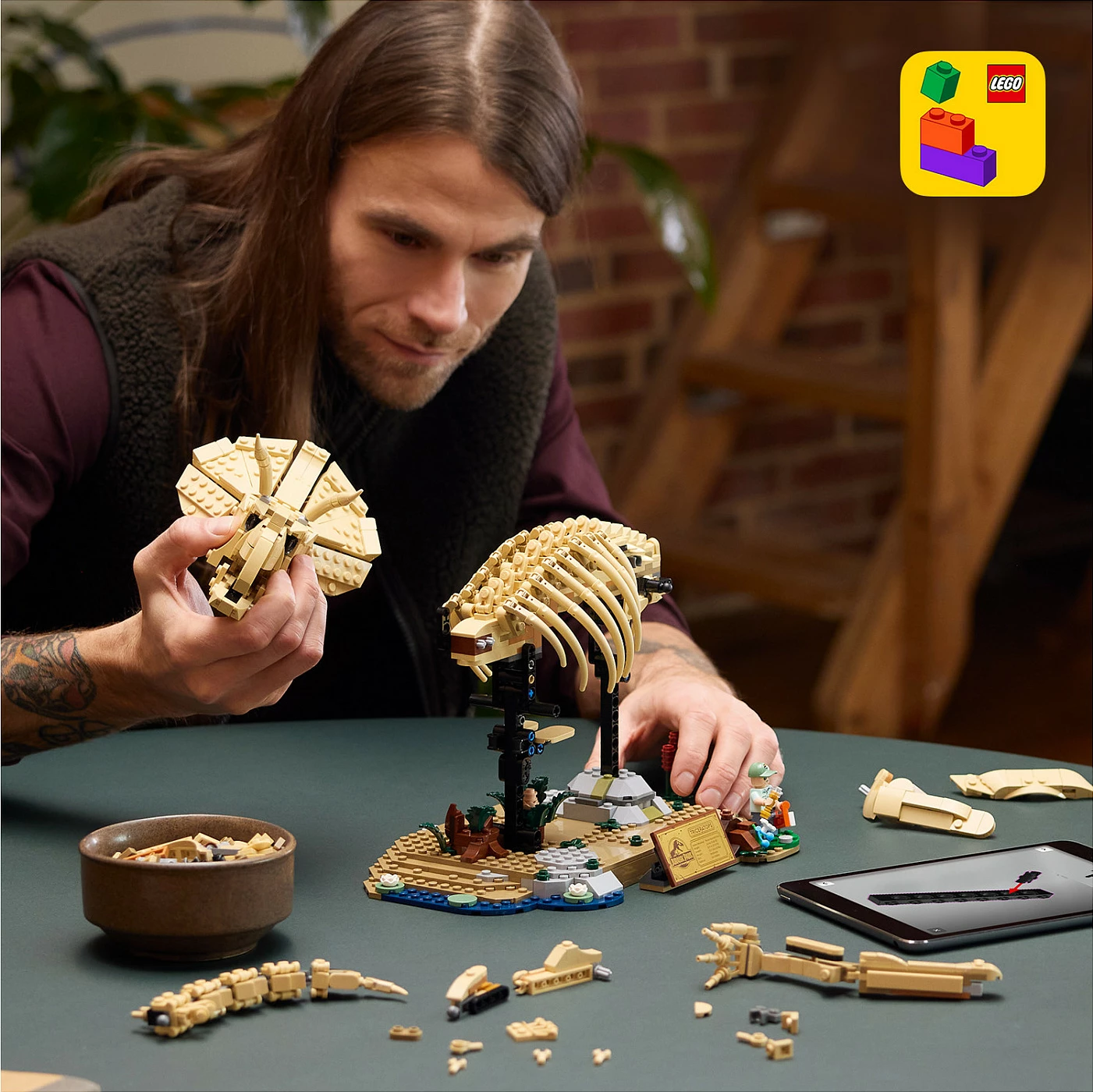 Set ndërtimi LEGO 77985 Dinosaur Fossil Triceratops, 1154 copë, 18+, multikolor