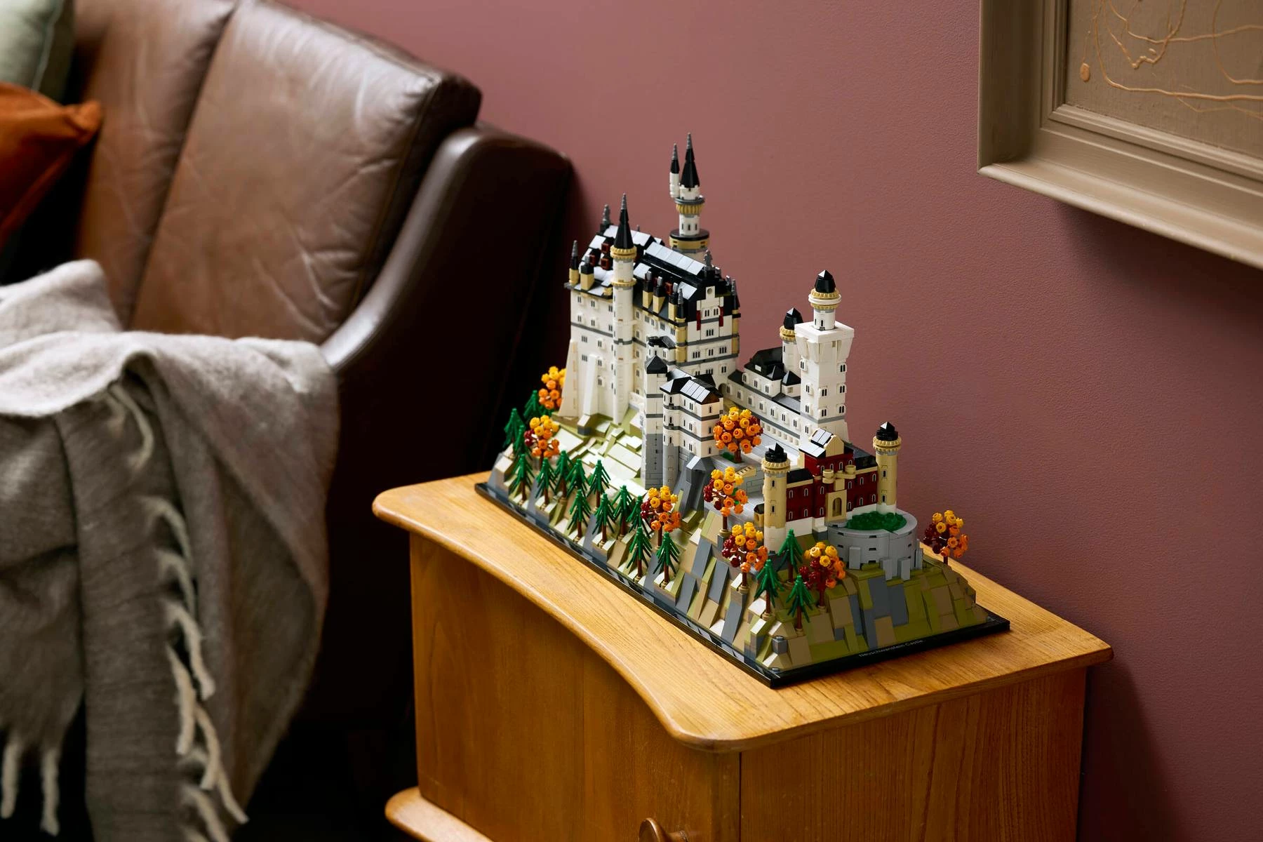 Set LEGO Architecture, LEGO Neuschwanstein Castle 21063, 3455 copë, 18+