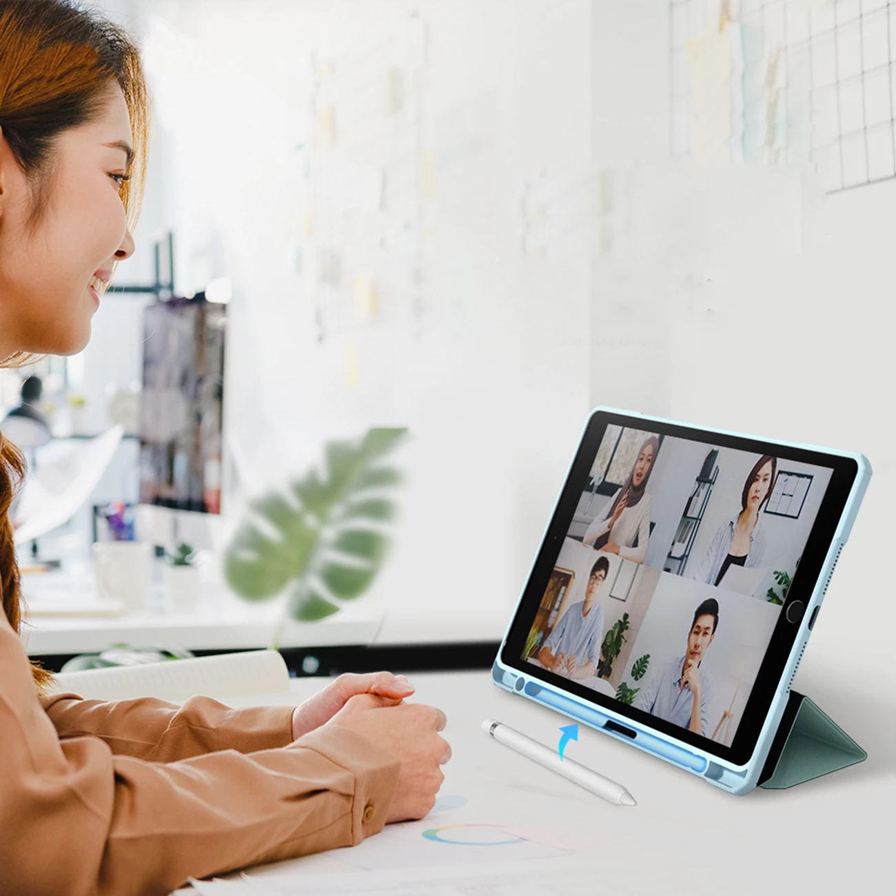 Mbështjellës folio AmazingThing Titan Pro për iPad Air 11" (M3, 2025/7 gen), kapak magnetik-stendë, mbajtës Apple Pencil me karikim, shpinë transparente, ngjyrë blu