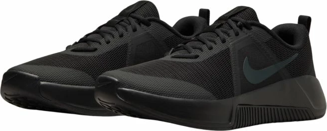 Atlete meshkuj Nike MC Trainer 3 FQ1831 003, të zeza [Madhësia: 40.5]