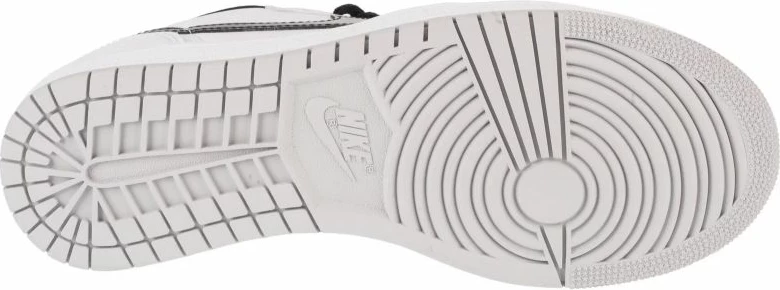 Atlete për meshkuj Nike, të bardha