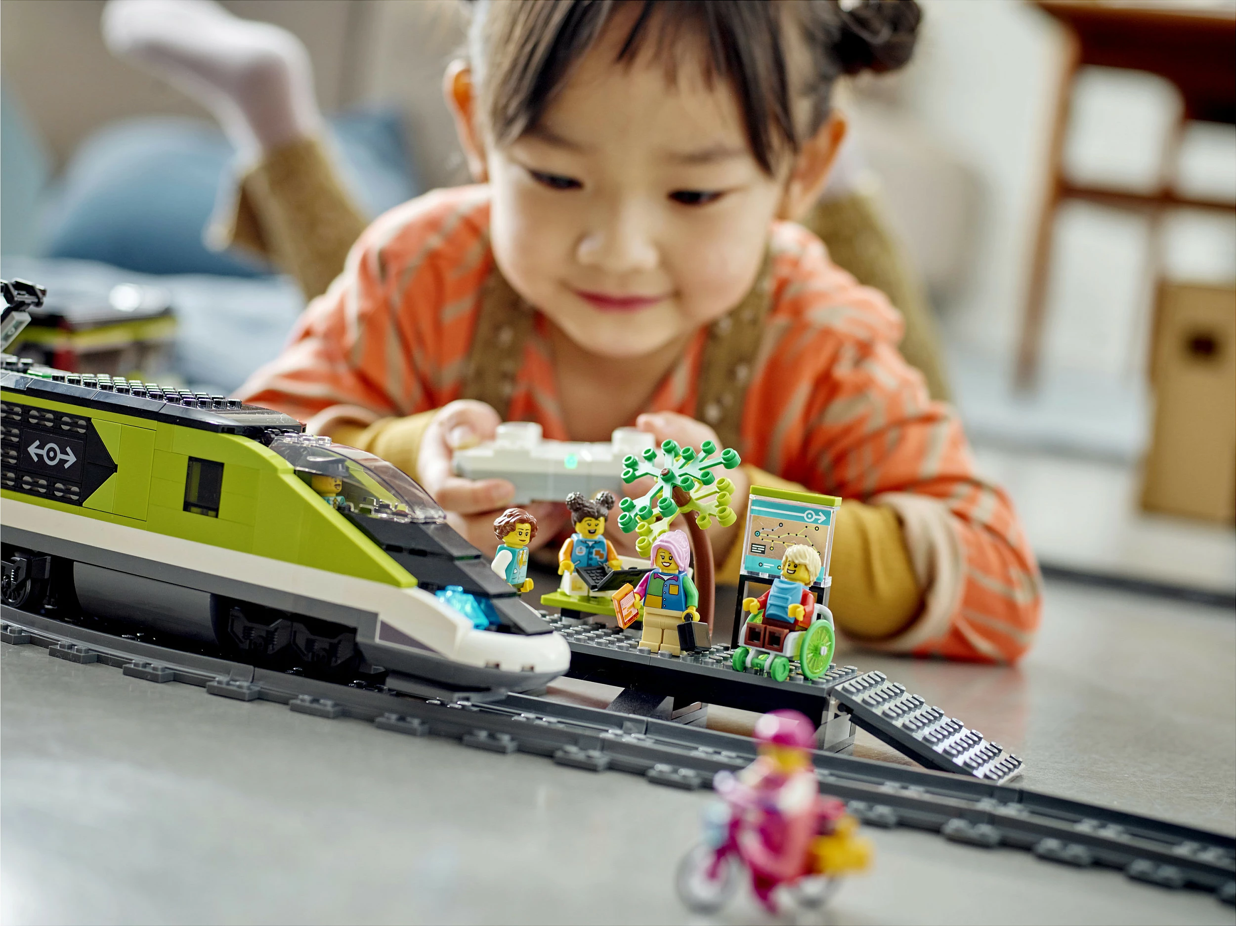 Set ndërtimi LEGO City Express Passenger Train, 7 vjeç e lart, plastik, 764 pjesë, shumëngjyrësh