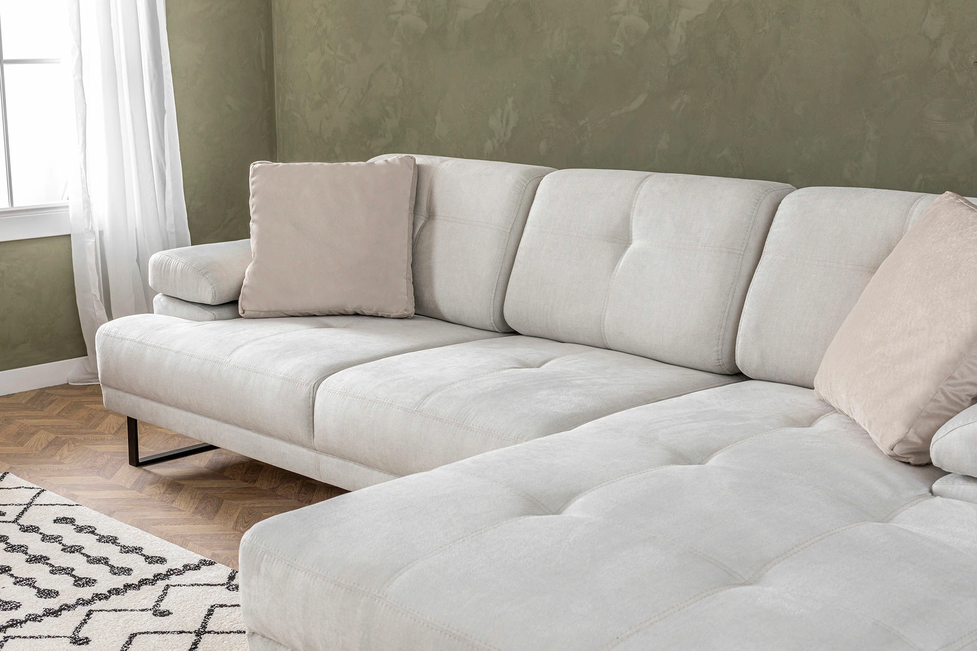 Këndollëse Atelier del Sofa, Mustang Large, e djathtë, bezhë