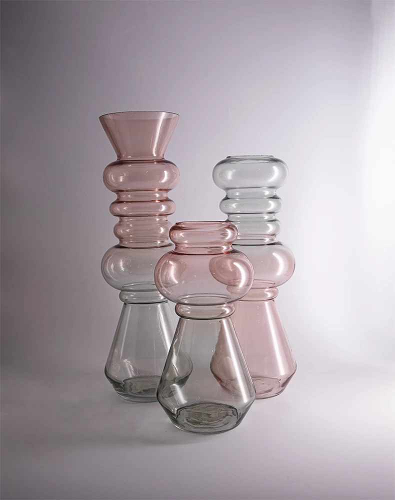 Vazo dekorative prej qelqi, rozë dhe e gjelbër, 14x14x38cm