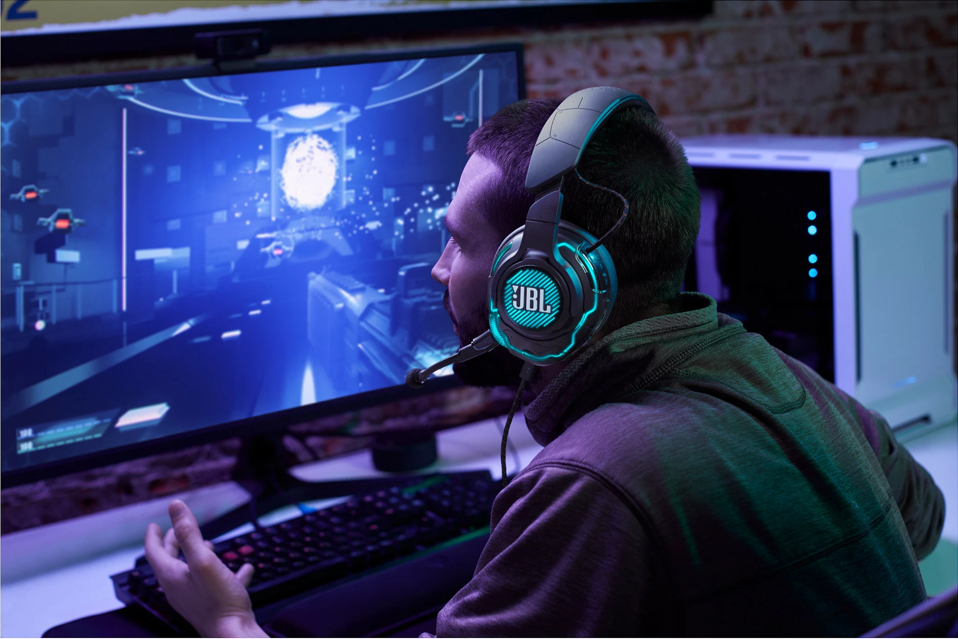 Kufje gaming JBL Quantum One, me kabllo, over-ear, me mikrofon, të zeza