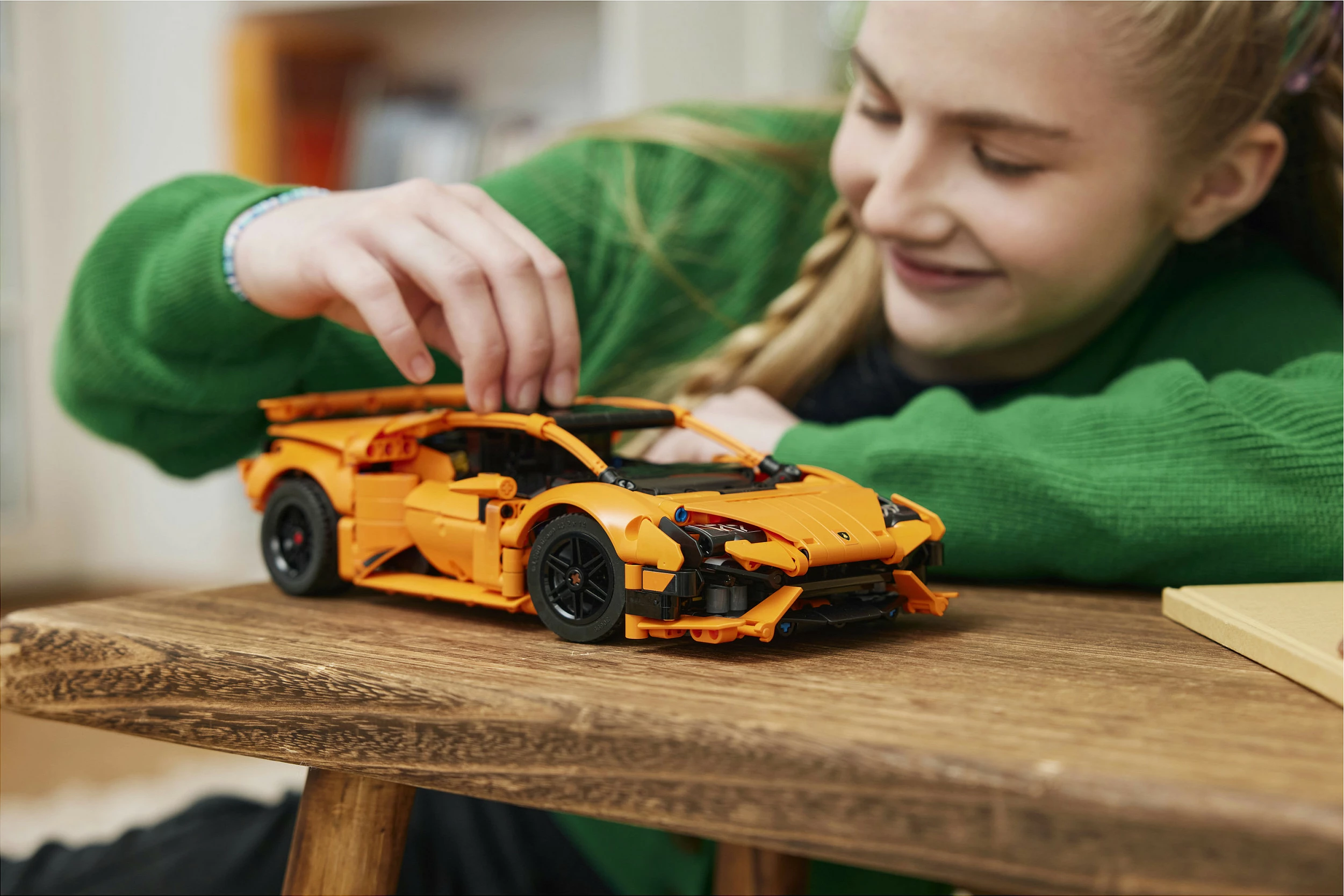 Set LEGO Technic Lamborghini Huracán Tecnica 42196, 806 copa, 9+, portokalli