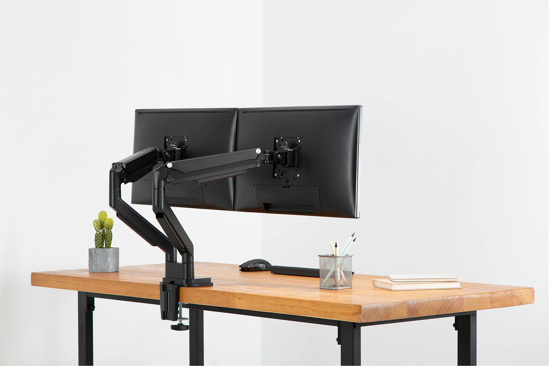 Mbajtës dy monitorësh Digitus Universal Dual me gas spring, VESA 75/100, 15"-32", deri 9 kg, clamp, i zi