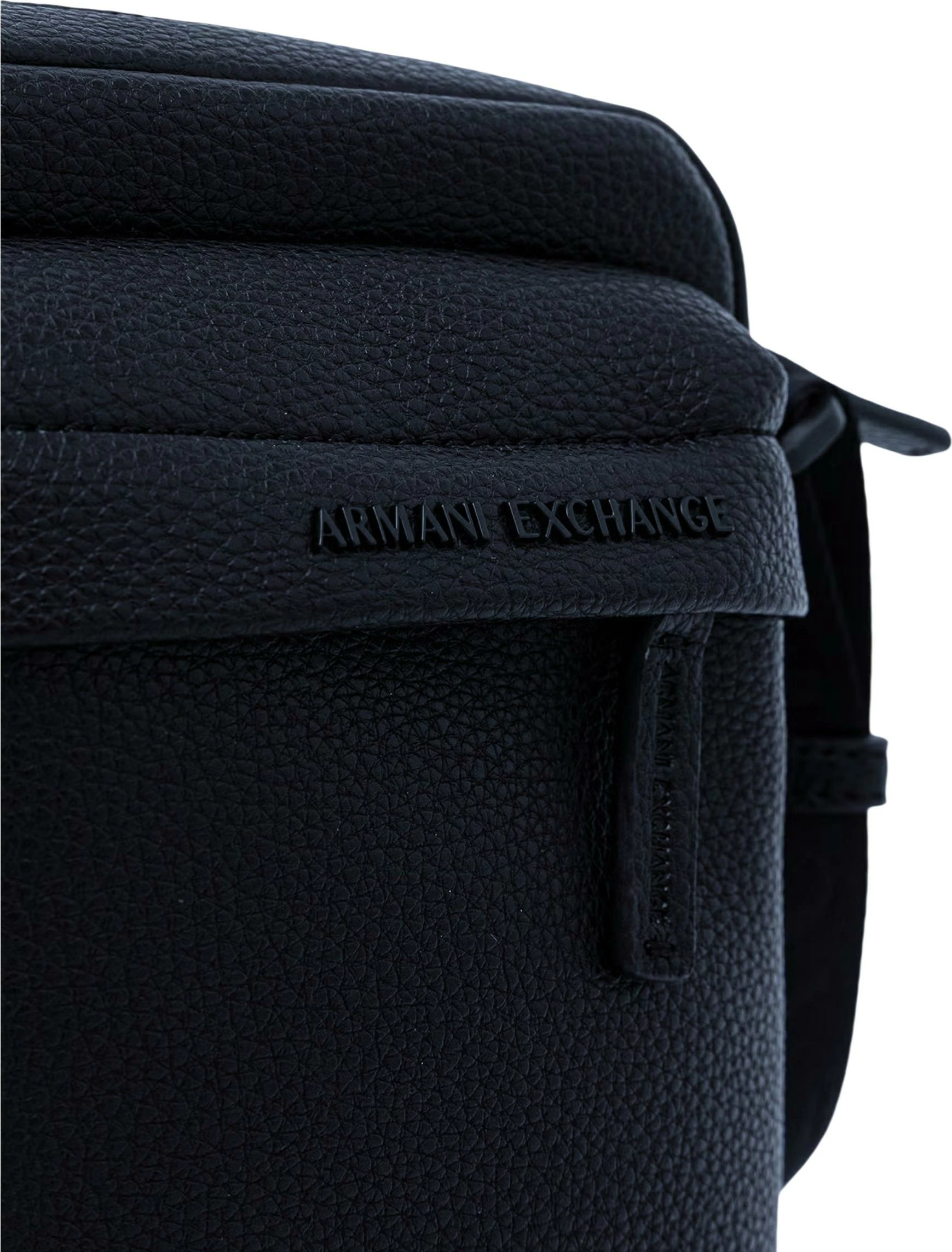 Çantë krahu për meshkuj Armani Exchange XM003597 AF26651, blu