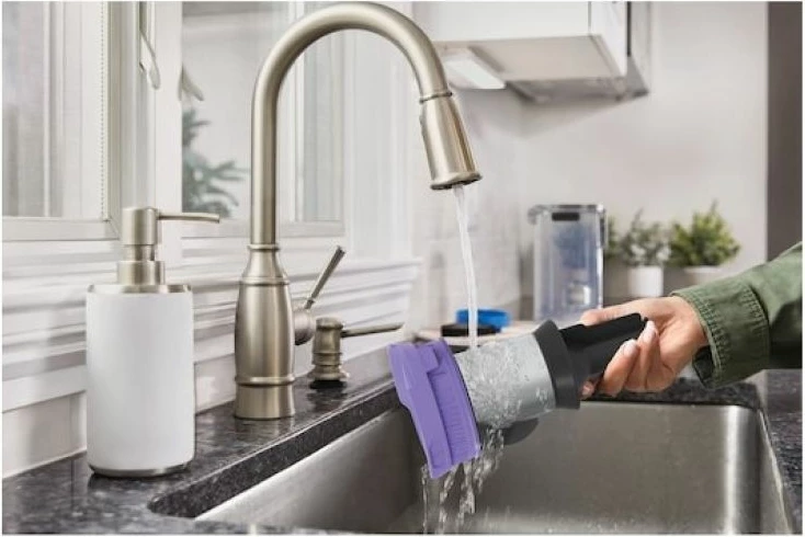 Fshesë me bateri BLACK+DECKER BSV520BRP-QW, e zezë