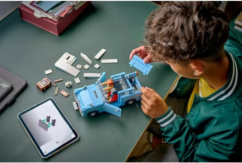 Lego Harry Potter set, Flying Ford Anglia